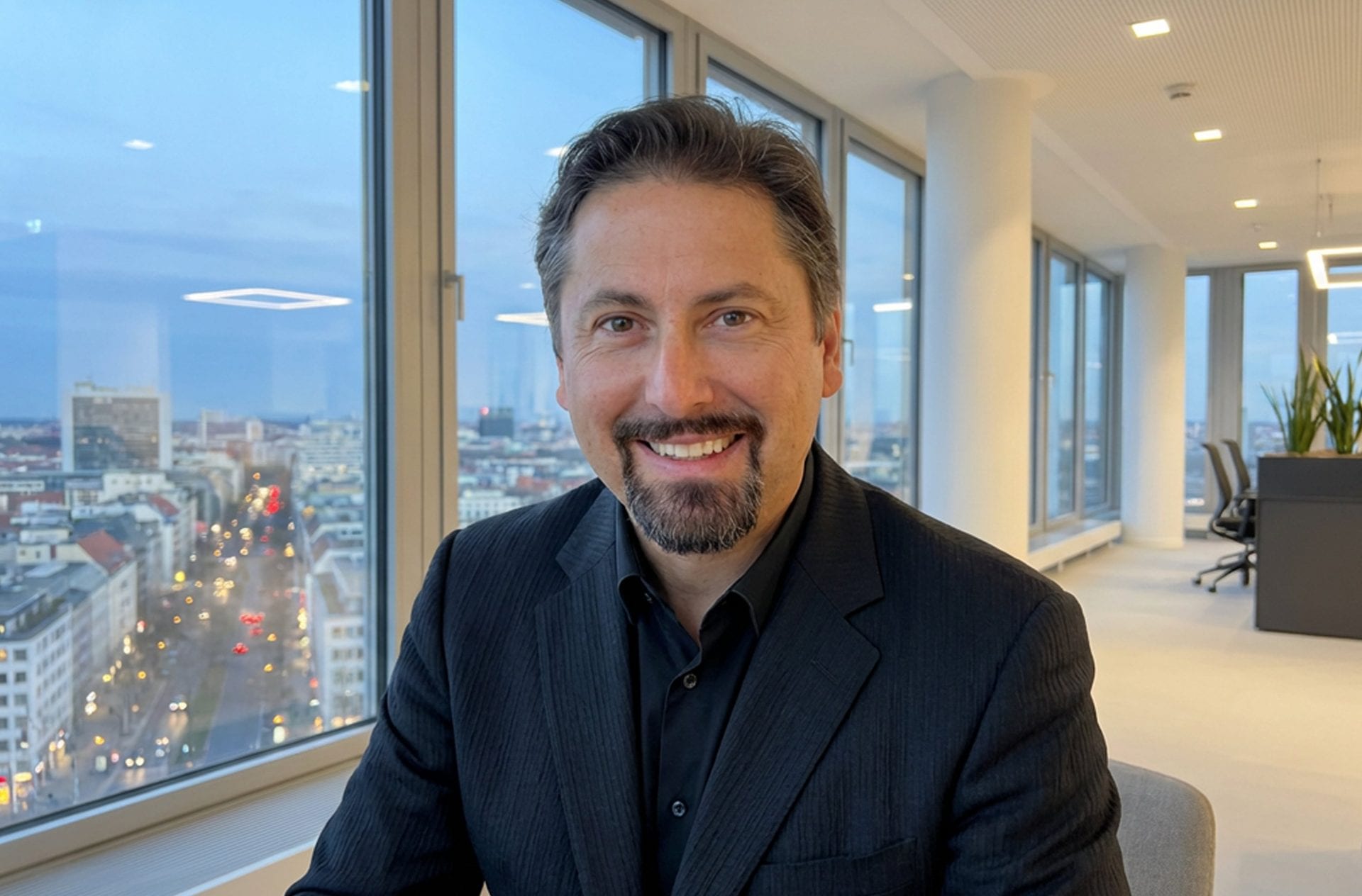 Niko Martzy, Autor von KI-Hero
